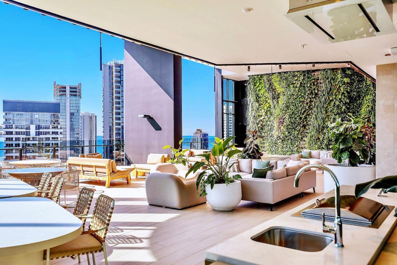 Luxury S Casino Residences Broadbeach - Holiday Paradise Guldkusten Exteriör bild